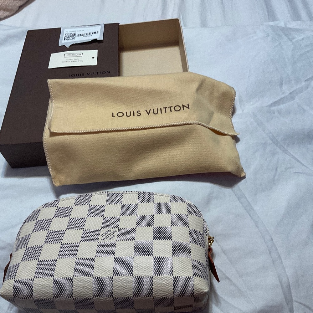 NEW Louis Vuitton Damier Azure cosmetic pouch